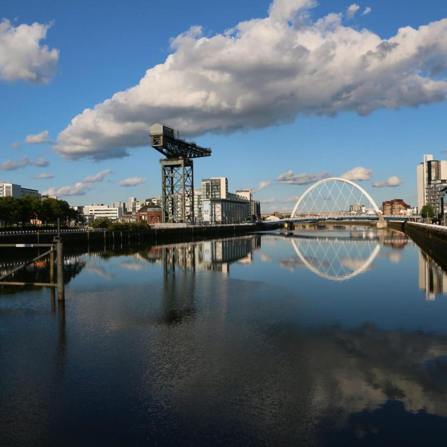 1 Bedroom Flat In The Heart Of Merchant City Glasgow Exterior foto