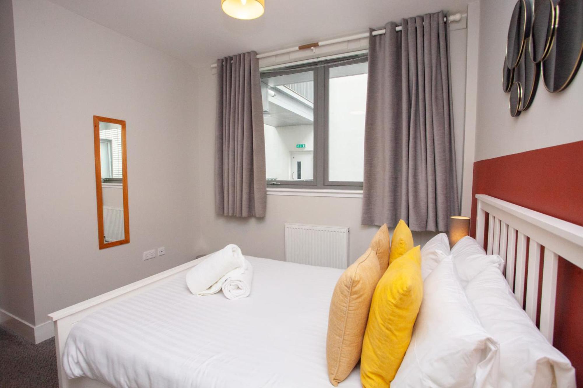 1 Bedroom Flat In The Heart Of Merchant City Glasgow Exterior foto